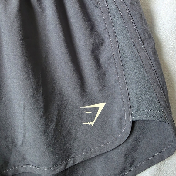 🧡 Loose Fit Training Shorts - Picture 4 of 6